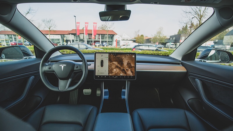 Intérieur d'une Tesla 